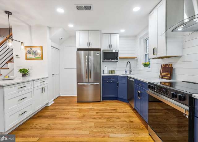 Property at 2806 S Abingdon St Unit A, Arlington, VA 22206, 2 beds, 1 bath
