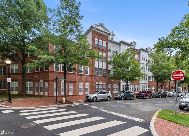 Property at 4951 Brenman Park Dr #209, Alexandria, VA 22304, 2 beds, 2 baths