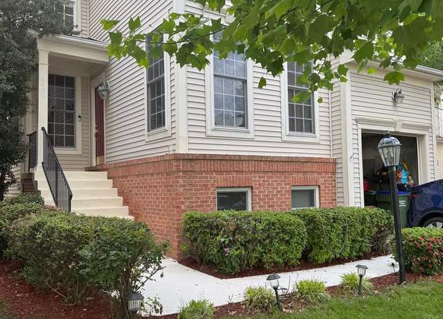 Property at 8800 Fenimore Pl, Bristow, VA 20136, 4 beds, 3.5 baths