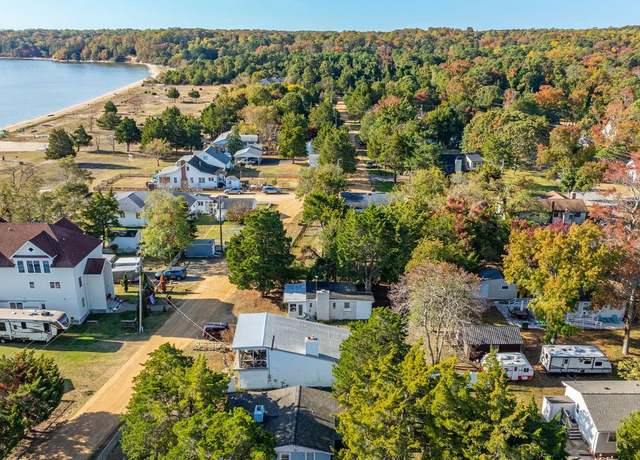 Property at 3096 Calvert Blvd, Lusby, MD 20657, 1 bed, 1 bath