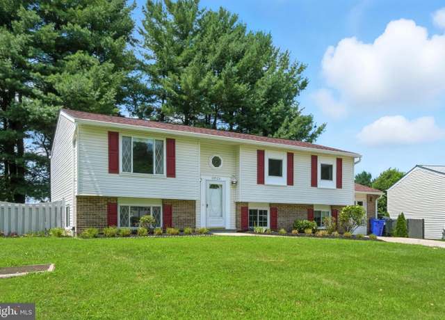 Property at 19524 Laguna Dr, Gaithersburg, MD 20879, 5 beds, 3 baths