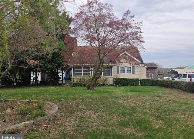 Property at 1737 S Burlington Rd, Bridgeton, NJ 08302, 3 beds, 1 bath