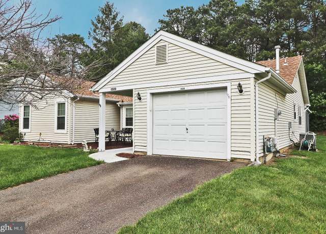 Property at 2028 Brookdale Dr, Forked River, NJ 08731, 2 beds, 2 baths