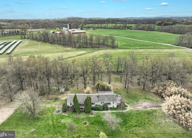 Property at 185 Hunterstown Hampton Rd, Gettysburg, PA 17325, 5 beds, 3 baths
