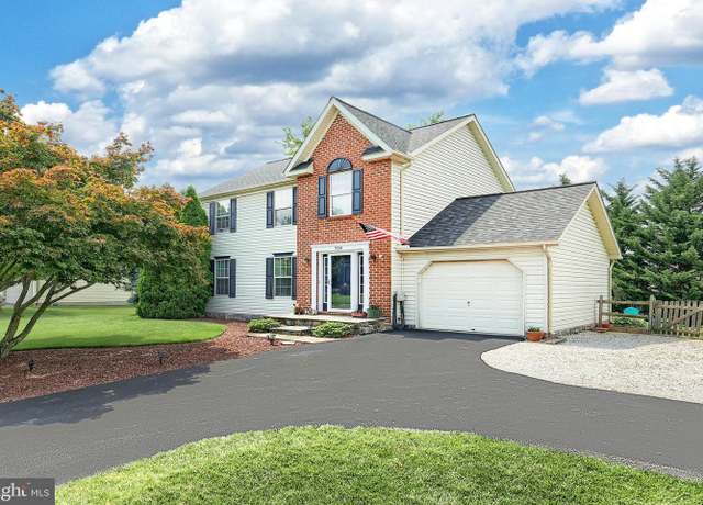 Property at 920 Hostetter Rd, Hanover, PA 17331, 3 beds, 3 baths