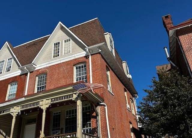 Property at 315 S High St S, West Chester, PA 19382, 8 beds, 4 baths