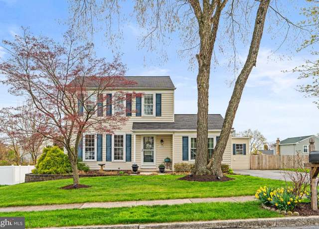 Property at 1379 Wandering Way, Harrisburg, PA 17110, 3 beds, 1.5 baths