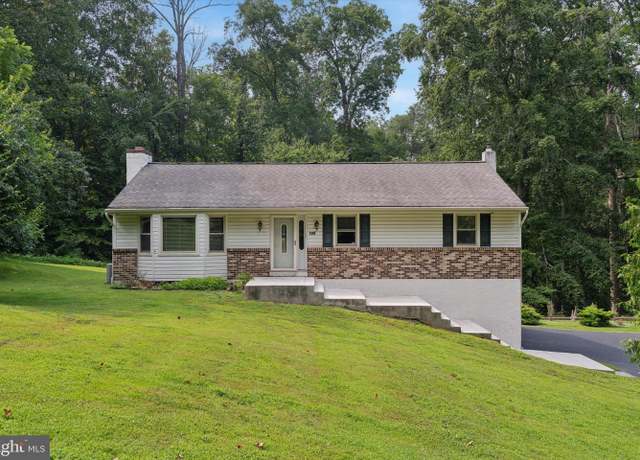 Property at 120 Station Rd, Glen Mills, PA 19342, 3 beds, 2.5 baths