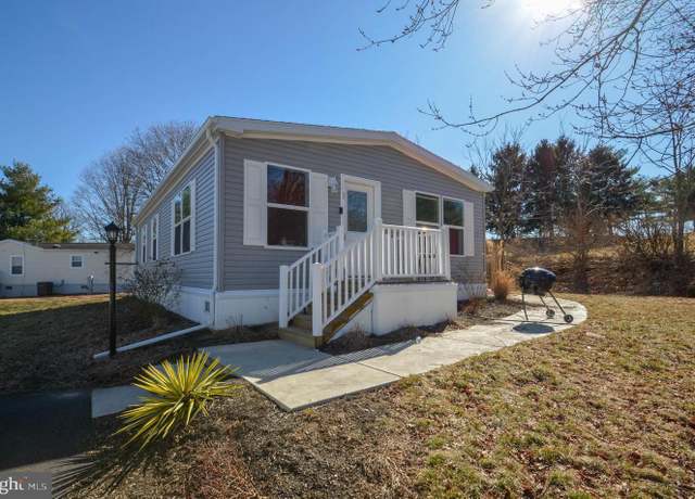 Property at 4304 Beaver Ct, Orefield, PA 18069, 3 beds, 2 baths