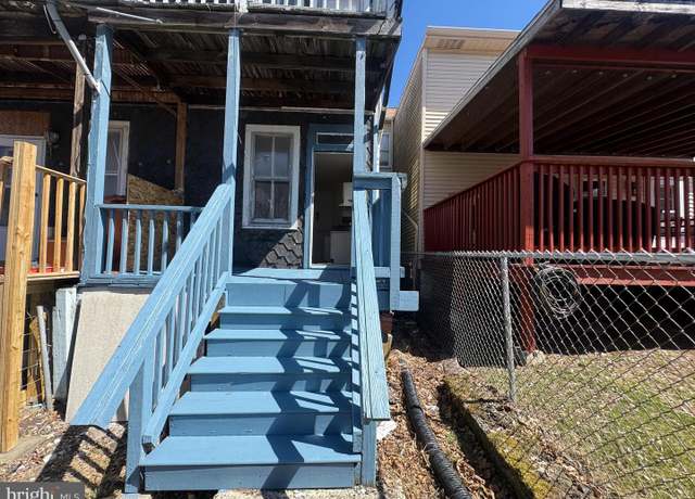 Property at 346 Beech St S, Mount Carmel, PA 17851, 2 beds, 1 bath