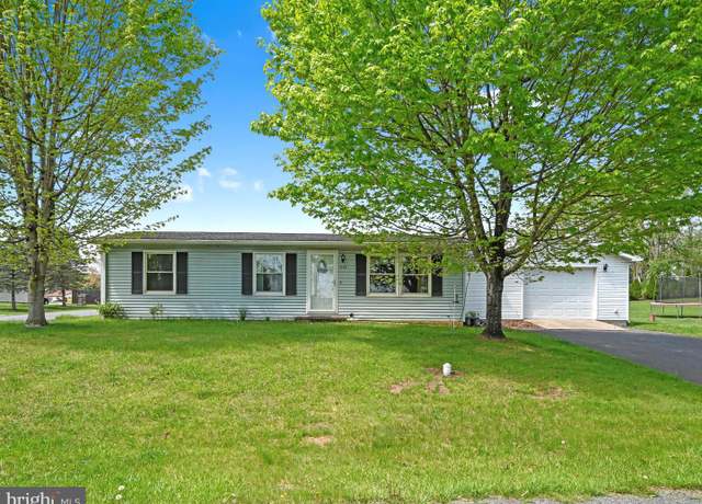 Property at 1119 Leroy Dr, Newport, PA 17074, 3 beds, 1 bath