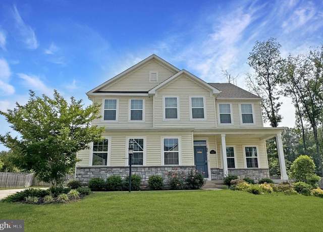 Property at 15167 Haymarket Landing Dr, Haymarket, VA 20169, 4 beds, 2.5 baths