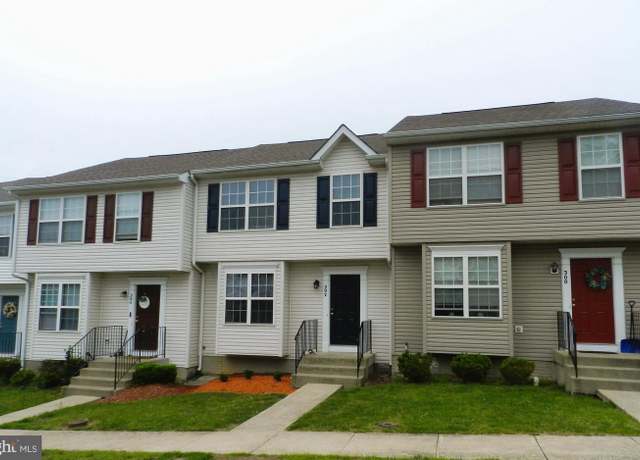 Property at 302 Merrill Ct, Stafford, VA 22554, 3 beds, 3 baths