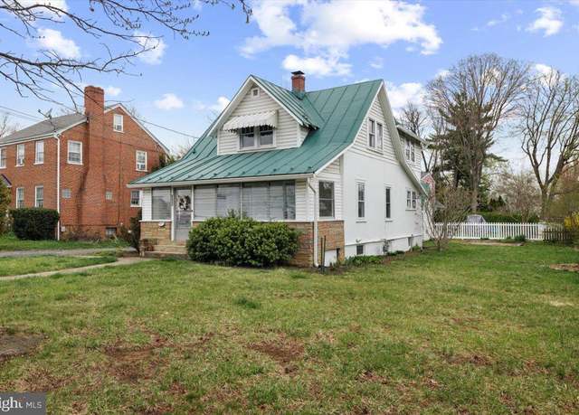Property at 430 Virginia Ave, Winchester, VA 22601, 3 beds, 2.5 baths