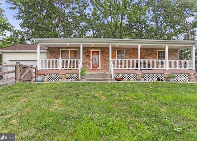Property at 160 Shady Oak Ln, Kearneysville, WV 25430, 3 beds, 3 baths