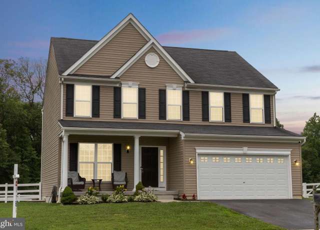 Property at 477 South St, Townsend, DE 19734, 5 beds, 2.5 baths