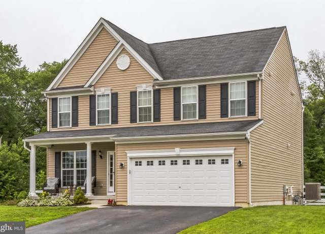 Property at 477 South St, Townsend, DE 19734, 5 beds, 2.5 baths