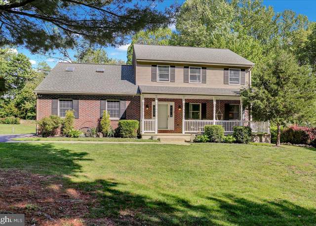 Property at 2581 Hill Rd, Reading, PA 19606, 4 beds, 2.5 baths