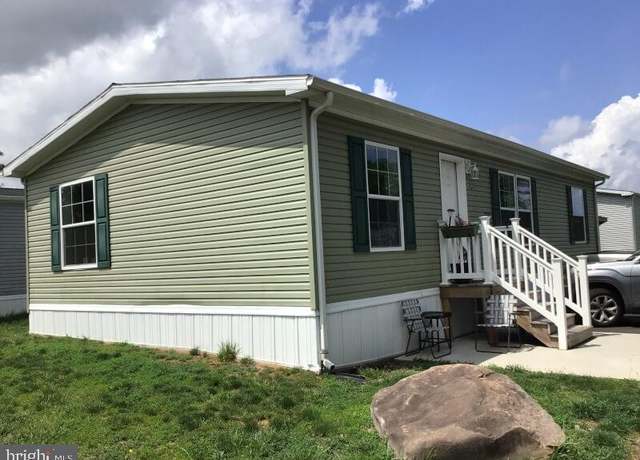 Property at 1020 Aldrich Dr, Morrisville, PA 19067, 3 beds, 2 baths