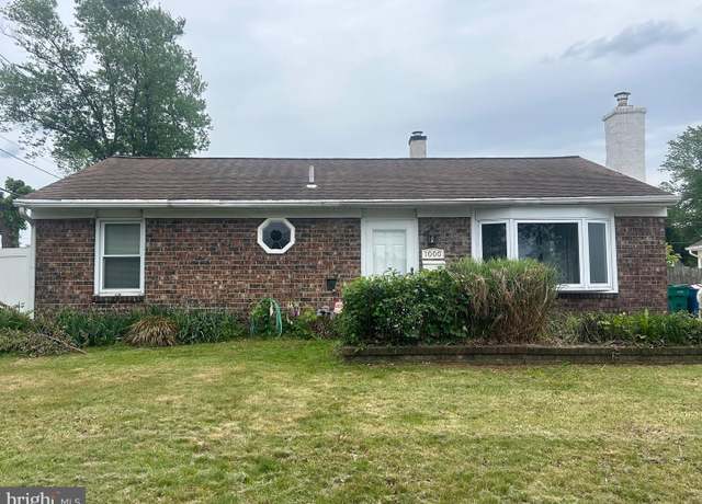 Property at 1000 Hilary Ave, Croydon, PA 19021, 3 beds, 1 bath