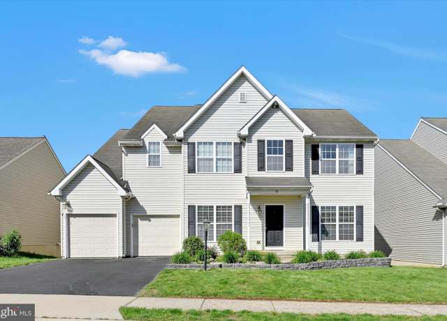 Property at 82 Grayson Ave, East Earl, PA 17519, 4 beds, 2.5 baths