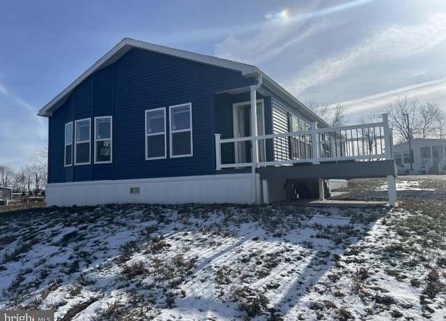 Property at 2002 Main St W #74, Ephrata, PA 17522, 2 beds, 2 baths