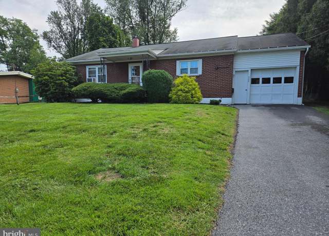 Property at 326 S 13th St, Lebanon, PA 17042, 3 beds, 1.5 baths