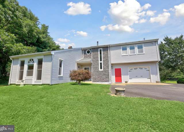 Property at 9235 Lees Ridge Rd, Warrenton, VA 20186, 4 beds, 3 baths