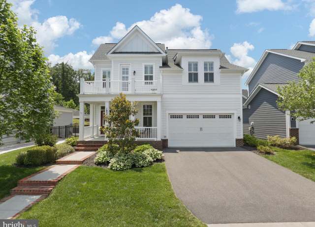 Property at 18206 Thunderbolt Rd, Dumfries, VA 22026, 4 beds, 3.5 baths