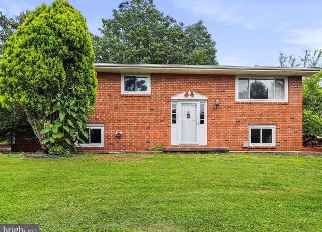 Property at 485 Starnes Rd, Romney, WV 26757, 4 beds, 2 baths