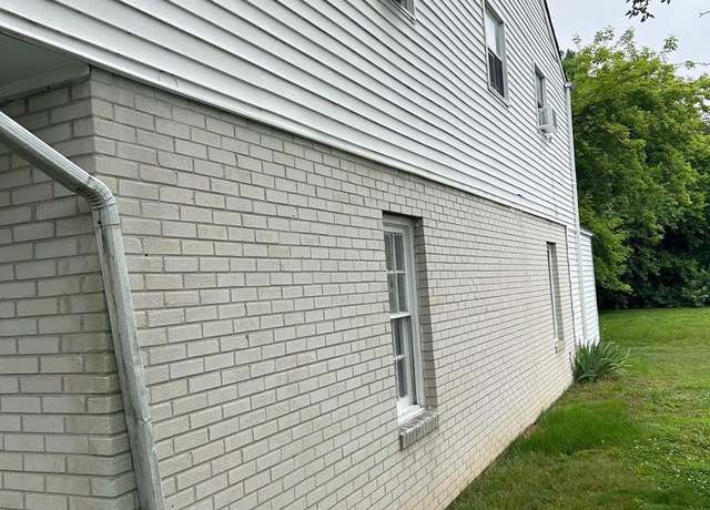 Property at 499 Barrister Pl, Dover, DE 19901, 4 beds, 1.5 baths