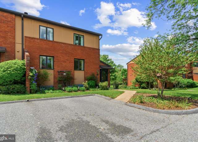 Property at 16 Lacosta Ct, Towson, MD 21204, 3 beds, 3 baths
