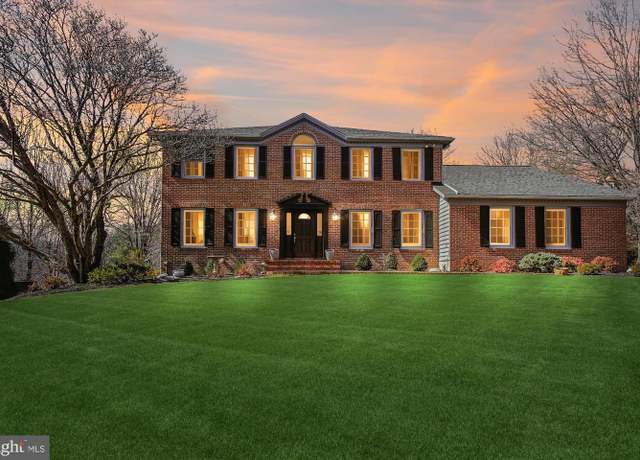 Property at 21112 Kaul Ln, Germantown, MD 20876, 4 beds, 3.5 baths