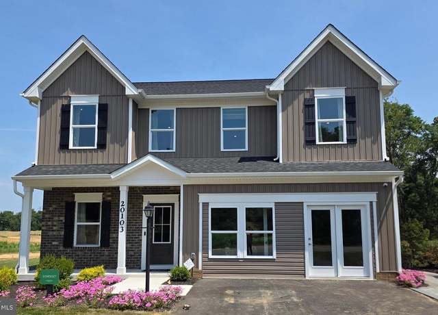 Property at 20103 Regent Cir, Hagerstown, MD 21742, 4 beds, 2.5 baths