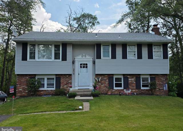 Property at 1080 W Malaga Rd, Williamstown, NJ 08094, 4 beds, 1.5 baths