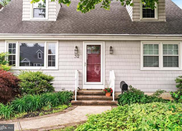 Property at 32 Hirsch Ave, Hamilton, NJ 08690, 4 beds, 2 baths