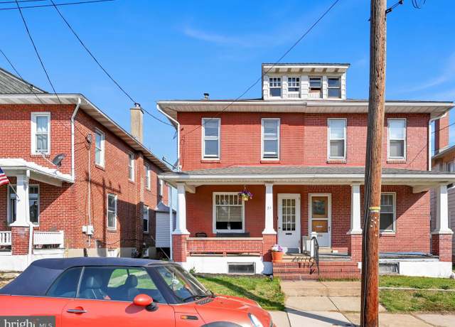 Property at 21 E Locust St, Fleetwood, PA 19522, 3 beds, 1 bath