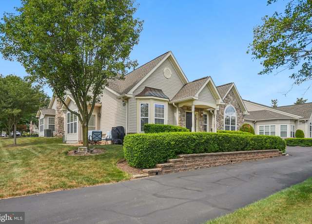 Property at 64 Villa Dr, Warminster, PA 18974, 2 beds, 2.5 baths