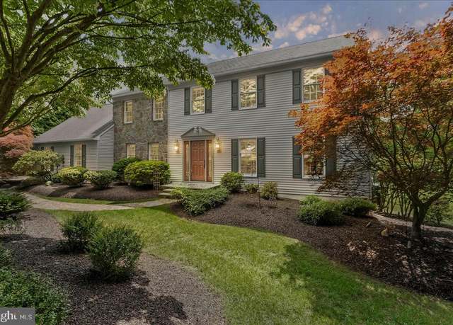 Property at 14 Pond View Ln, Malvern, PA 19355, 4 beds, 2.5 baths