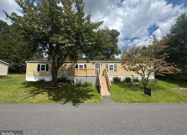 Property at 806 Holly Dr, Green Lane, PA 18054, 2 beds, 2 baths