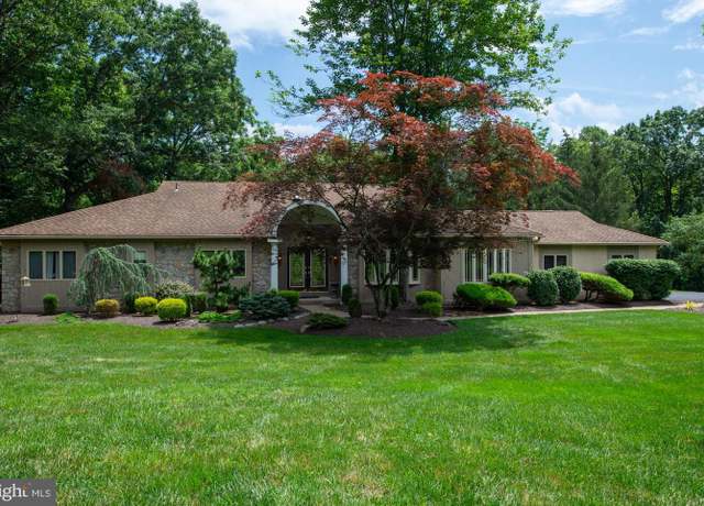 Property at 1015 Stonebridge Rd, Ambler, PA 19002, 3 beds, 2.5 baths
