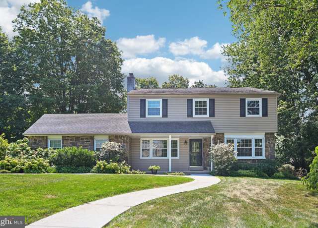 Property at 1655 Jarrettown Rd, Dresher, PA 19025, 4 beds, 2.5 baths