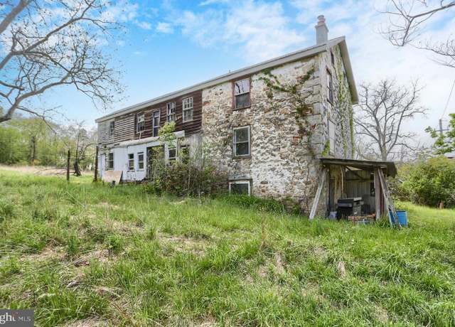 Property at 57 Metz Ln, New Bloomfield, PA 17068, 6 beds, 1 bath