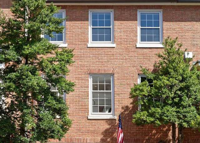 Property at 103 Franklin St, Alexandria, VA 22314, 4 beds, 4.5 baths