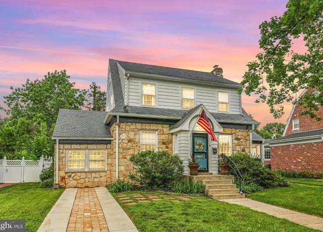Property at 1107 Kenmore Ave, Fredericksburg, VA 22401, 4 beds, 1.5 baths