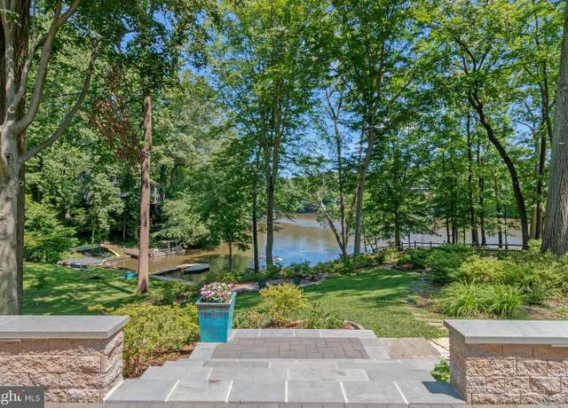 Property at 6320 Crosswoods Cir, Falls Church, VA 22044, 5 beds, 3.5 baths