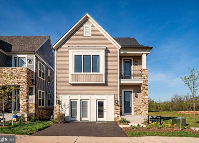Property at 43120 Greeley Sq, Ashburn, VA 20148, 3 beds, 3.5 baths