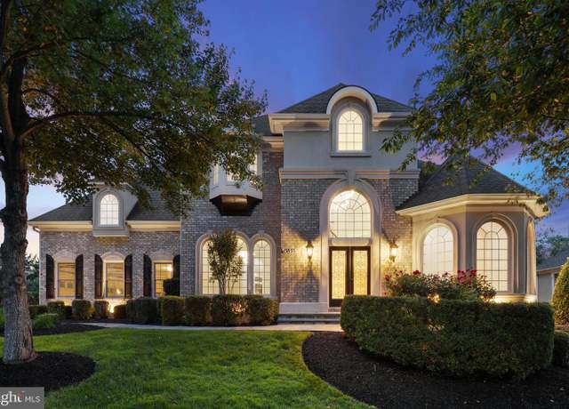 Property at 15855 Spyglass Hill Loop, Gainesville, VA 20155, 6 beds, 5.5 baths