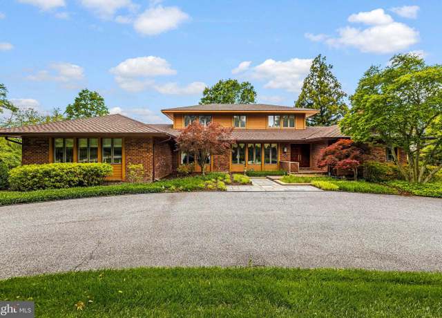 Property at 76 Seminary Farm Rd, Lutherville Timonium, MD 21093, 4 beds, 4.5 baths