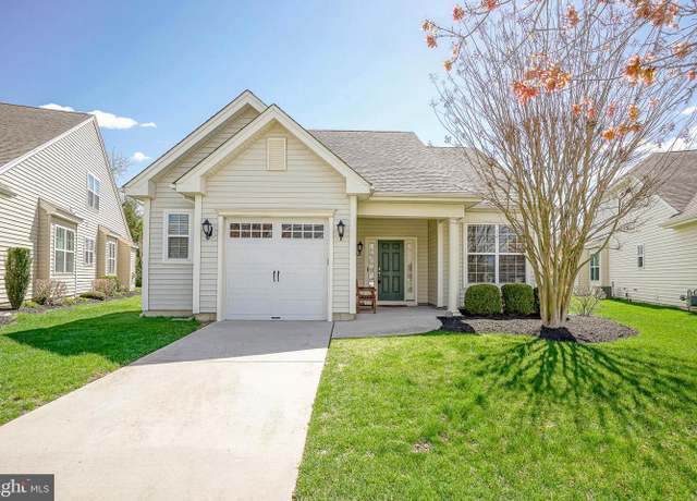 Property at 39 Binsted Dr, Medford, NJ 08055, 2 beds, 2 baths